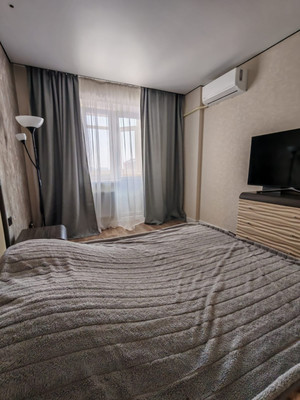 Продам трехкомнатную (3-комн.) квартиру, Горсоветская ул, 49к1, Ростов-на-Дону г