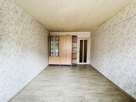 Продам двухкомнатную (2-комн.) квартиру, Орловская ул, 23, Брянск г