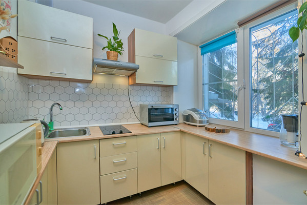 Продам двухкомнатную (2-комн.) квартиру, Лермонтова ул, 329, Иркутск г