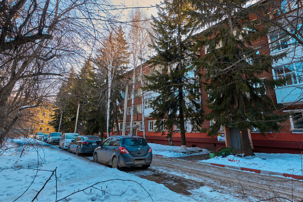 Продам двухкомнатную (2-комн.) квартиру, Лермонтова ул, 329, Иркутск г