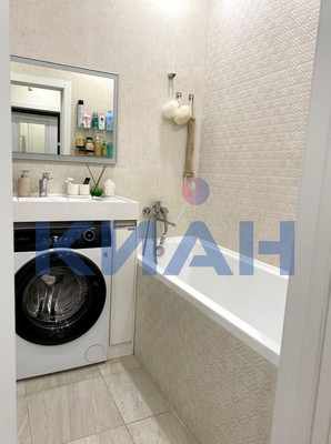 Продам двухкомнатную (2-комн.) квартиру, Турбинная ул, 6а, Красноярск г