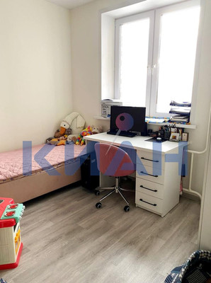 Продам двухкомнатную (2-комн.) квартиру, Турбинная ул, 6а, Красноярск г