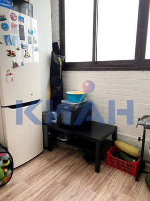 Продам двухкомнатную (2-комн.) квартиру, Турбинная ул, 6а, Красноярск г