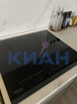 Продам двухкомнатную (2-комн.) квартиру, Турбинная ул, 6а, Красноярск г