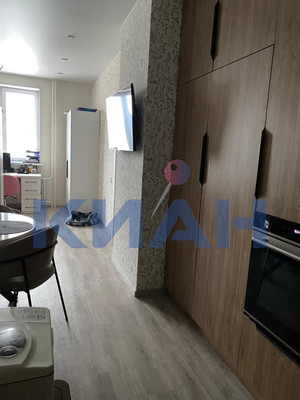 Продам двухкомнатную (2-комн.) квартиру, Турбинная ул, 6а, Красноярск г