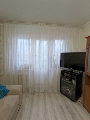 Продам трехкомнатную (3-комн.) квартиру, Чекистов ул, 88, Калининград г