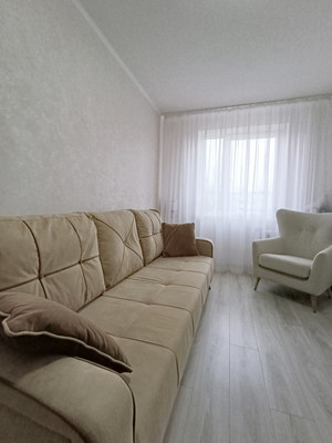 Продам трехкомнатную (3-комн.) квартиру, Чекистов ул, 88, Калининград г