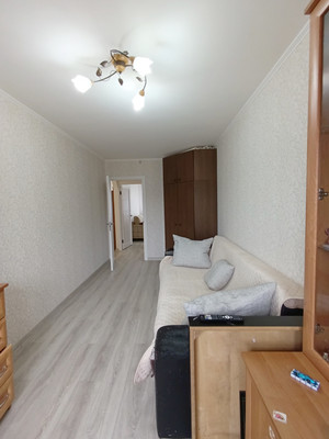 Продам трехкомнатную (3-комн.) квартиру, Чекистов ул, 88, Калининград г