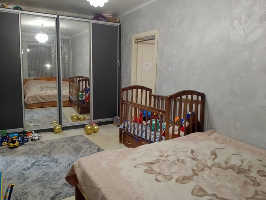 Продам двухкомнатную (2-комн.) квартиру, Молодых Рабочих ул, 4, Иваново г