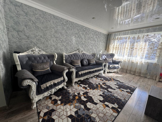 Продам трехкомнатную (3-комн.) квартиру, Молодежный пер, 6, Тырныауз г