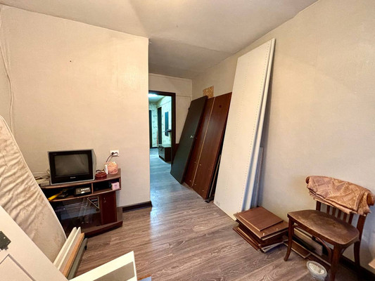 Продам трехкомнатную (3-комн.) квартиру, Народный б-р, 12к1, Рязань г