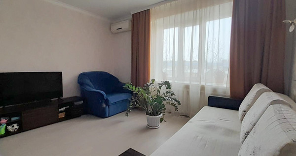 Продам двухкомнатную (2-комн.) квартиру, Северный массив мкр, 4, Батайск г
