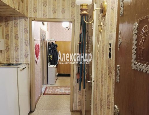 Продам двухкомнатную (2-комн.) квартиру, Комендантский пр-кт, 37к1, Санкт-Петербург г