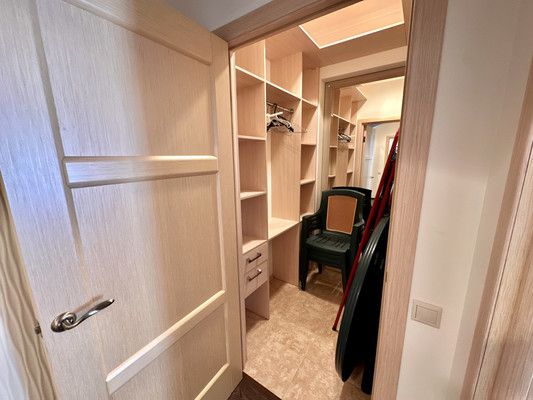 Продам трехкомнатную (3-комн.) квартиру, Авроры ул, 46, Восход пгт