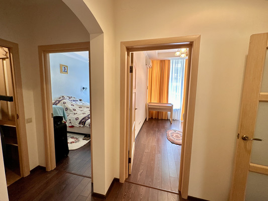 Продам трехкомнатную (3-комн.) квартиру, Авроры ул, 46, Восход пгт