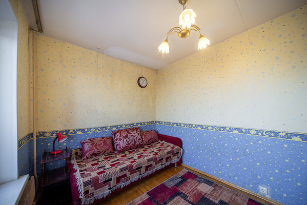Продам трехкомнатную (3-комн.) квартиру, Совхозная ул, 18к2, Москва г