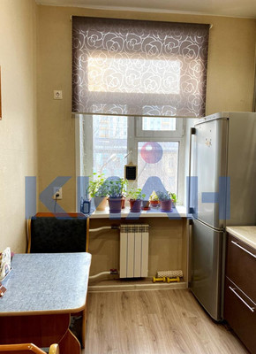 Продам двухкомнатную (2-комн.) квартиру, Мичурина ул, 53, Красноярск г