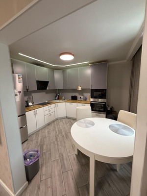 Продам трехкомнатную (3-комн.) квартиру, Александра Курынова ул, 6к1, Казань г