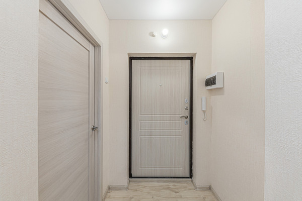 Продам двухкомнатную (2-комн.) квартиру, Краснопольский пр-кт, 30, Челябинск г
