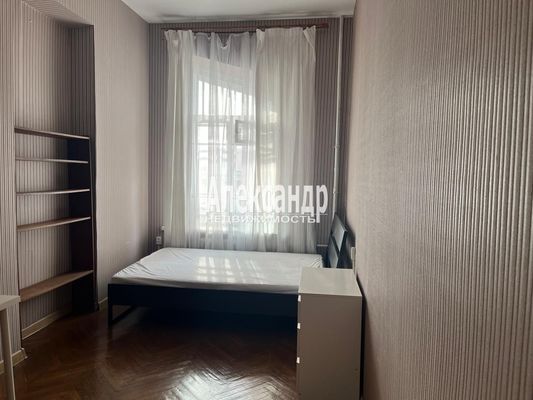Продам двухкомнатную (2-комн.) квартиру, Восстания ул, 42, Санкт-Петербург г