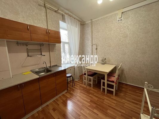 Продам двухкомнатную (2-комн.) квартиру, Чайковского ул, 50, Санкт-Петербург г