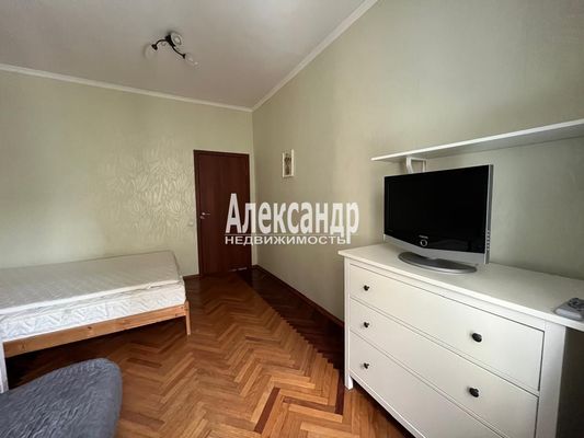 Продам двухкомнатную (2-комн.) квартиру, Чайковского ул, 50, Санкт-Петербург г
