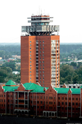 Продам трехкомнатную (3-комн.) квартиру, Эшкинина ул, 2, Йошкар-Ола г