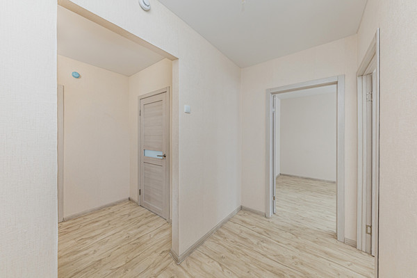 Продам двухкомнатную (2-комн.) квартиру, Краснопольский пр-кт, 30, Челябинск г