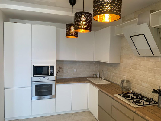 Продам трехкомнатную (3-комн.) квартиру, Богданова ул, 79к5, Ростов-на-Дону г
