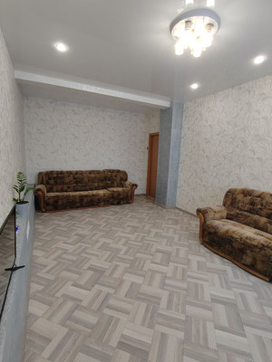 Продам двухкомнатную (2-комн.) квартиру, Вагоностроителей пр-кт, 8, Нижний Тагил г