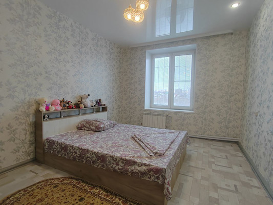 Продам двухкомнатную (2-комн.) квартиру, Вагоностроителей пр-кт, 8, Нижний Тагил г
