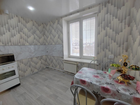 Продам двухкомнатную (2-комн.) квартиру, Вагоностроителей пр-кт, 8, Нижний Тагил г