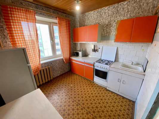 Продам двухкомнатную (2-комн.) квартиру, Маршала Жукова ул, 12б, Сырьево д