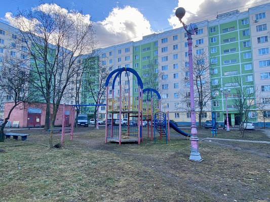 Продам двухкомнатную (2-комн.) квартиру, Маршала Жукова ул, 12б, Сырьево д