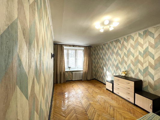 Продам двухкомнатную (2-комн.) квартиру, 16-я Парковая ул, 23, Москва г