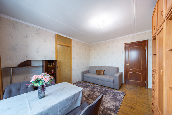 Продам многокомнатную квартиру, Совхозная ул, 18к2, Москва г