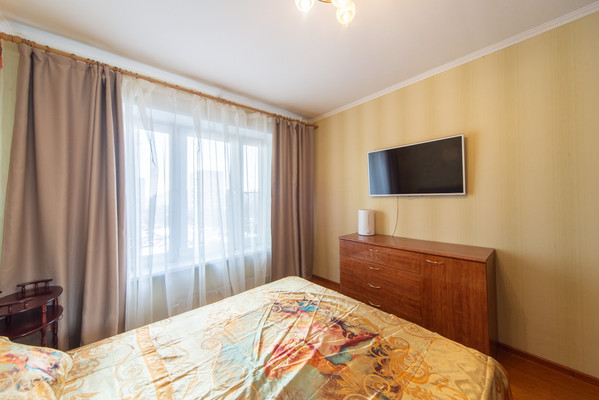 Продам многокомнатную квартиру, Совхозная ул, 18к2, Москва г