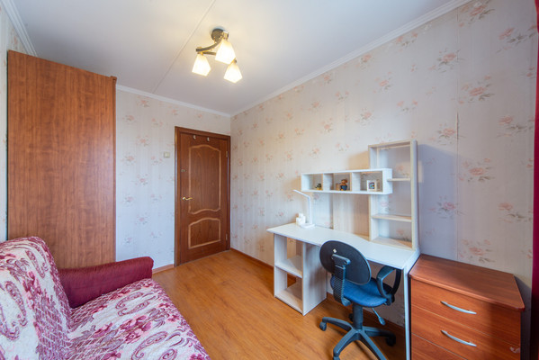 Продам многокомнатную квартиру, Совхозная ул, 18к2, Москва г
