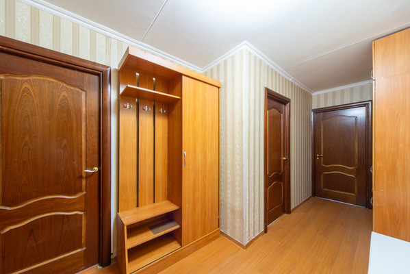 Продам многокомнатную квартиру, Совхозная ул, 18к2, Москва г