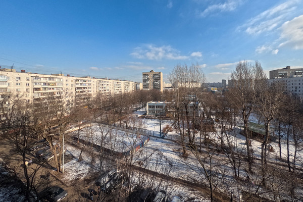 Продам многокомнатную квартиру, Совхозная ул, 18к2, Москва г