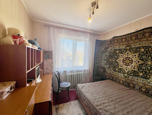 Продам трехкомнатную (3-комн.) квартиру, Миллера Ж.А. ул, 6А, Симферополь г