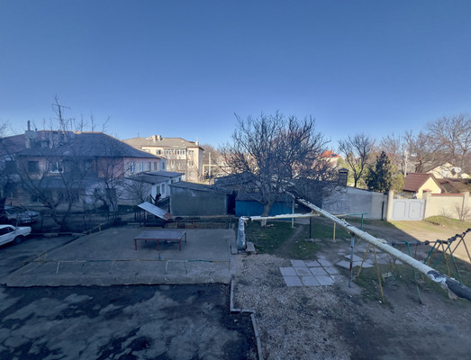 Продам трехкомнатную (3-комн.) квартиру, Миллера Ж.А. ул, 6А, Симферополь г