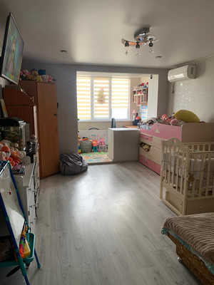 Продам однокомнатную (1-комн.) квартиру, Молодежный кв-л, 8, Урожайное с