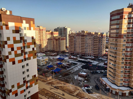 Продам двухкомнатную (2-комн.) квартиру, Зеленые аллеи б-р, 18, Видное г