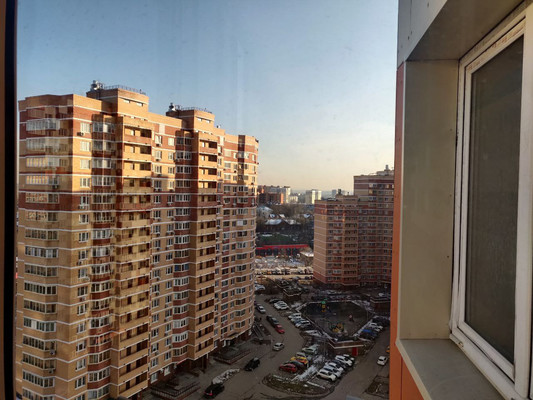 Продам двухкомнатную (2-комн.) квартиру, Зеленые аллеи б-р, 18, Видное г