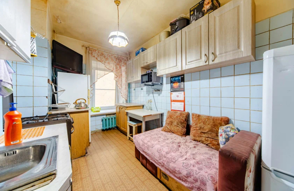 Продам двухкомнатную (2-комн.) квартиру, Угловой пер, дом 5, Санкт-Петербург г