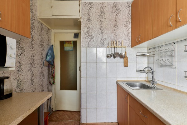 Продам однокомнатную (1-комн.) квартиру, Магаданская ул, 18кБ, Казань г