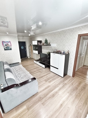 Продам двухкомнатную (2-комн.) квартиру, Трудовой Славы ул, 62/Ак1, Краснодар г