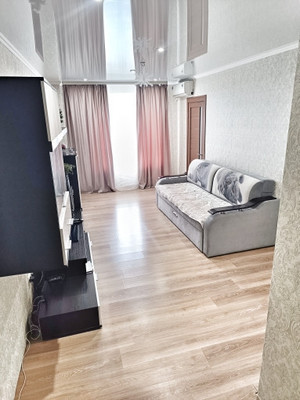 Продам двухкомнатную (2-комн.) квартиру, Трудовой Славы ул, 62/Ак1, Краснодар г