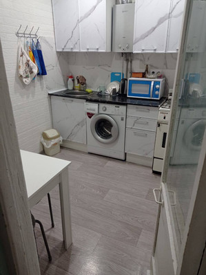 Продам трехкомнатную (3-комн.) квартиру, Калинина ул, 13, Красноперекопск г